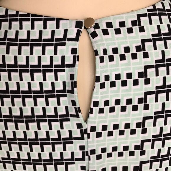 Calvin Klein mint/black/white geometric print top - Picture 5 of 6